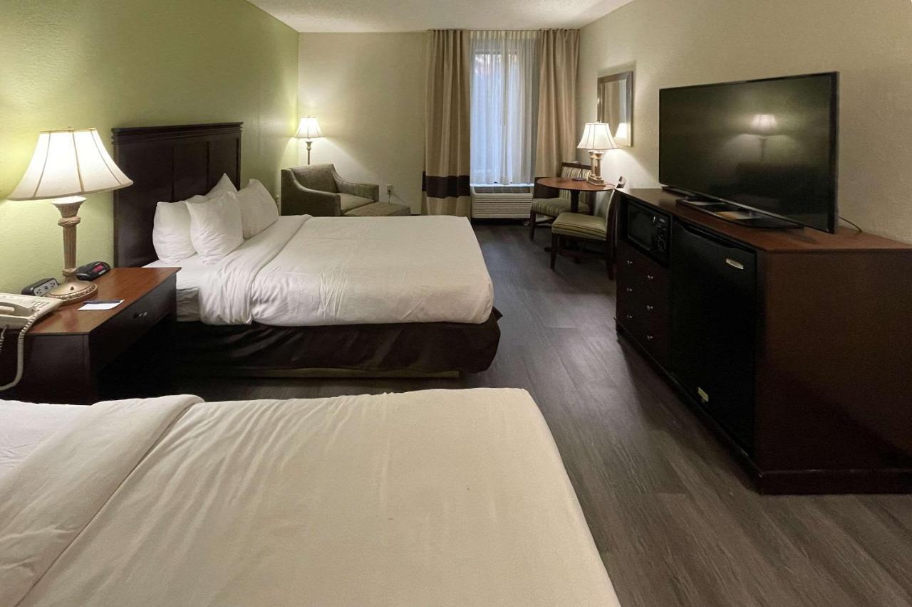 Comfort Inn Pinehurst - Southern Pines מראה חיצוני תמונה