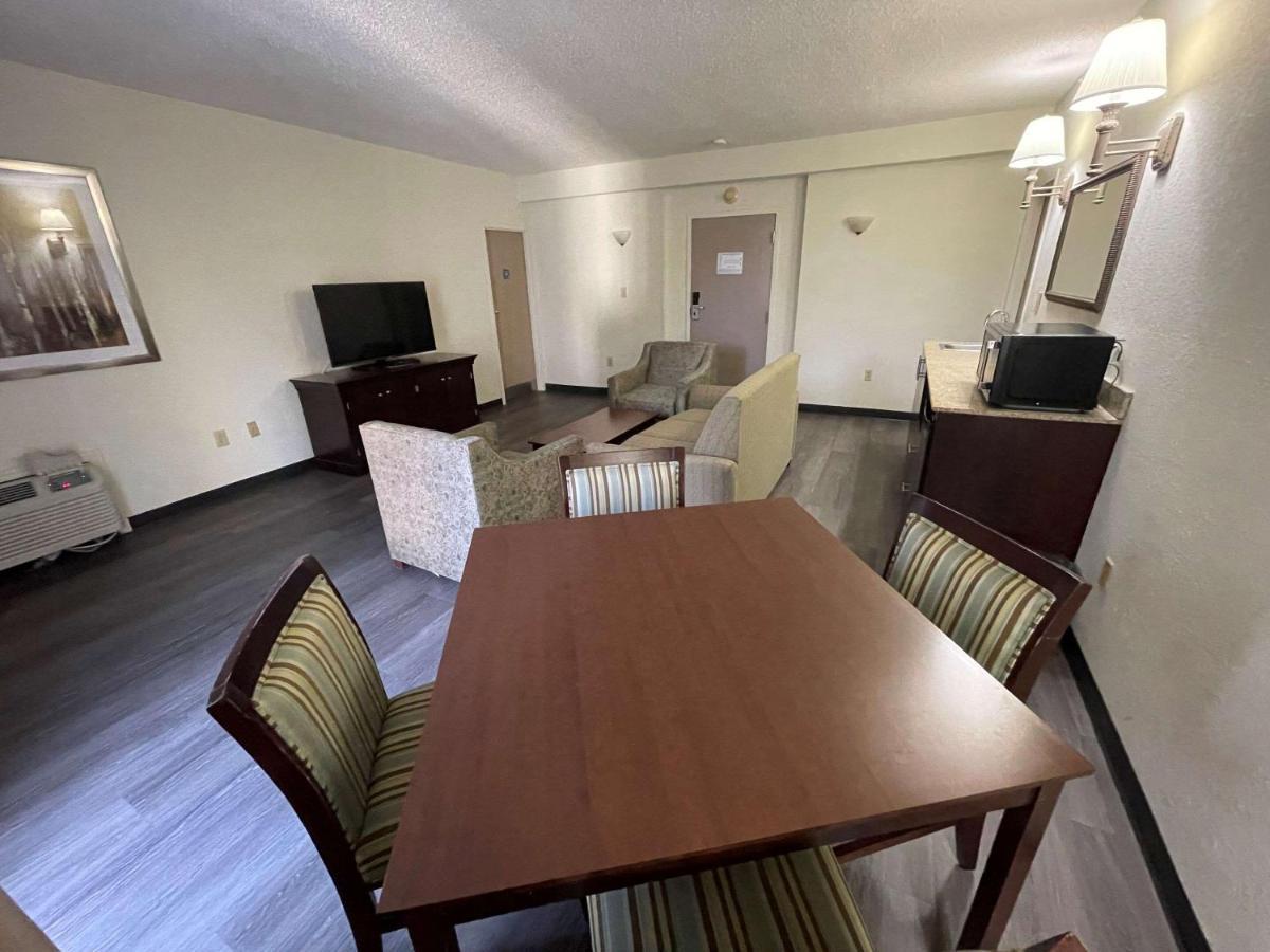 Comfort Inn Pinehurst - Southern Pines מראה חיצוני תמונה