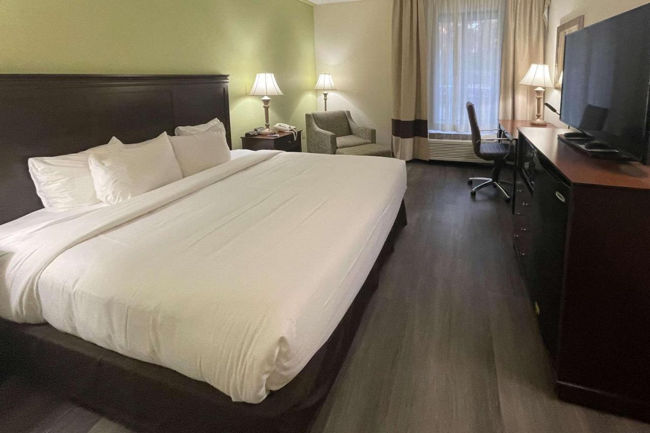 Comfort Inn Pinehurst - Southern Pines מראה חיצוני תמונה